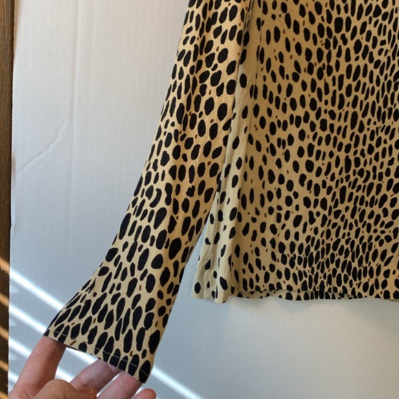 J Crew Leopard Print Rayon Size 2 Blouse - Picture 5 of 9